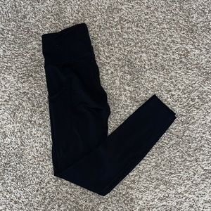 Lululemon Fast and Free black leggings 25” with pockets